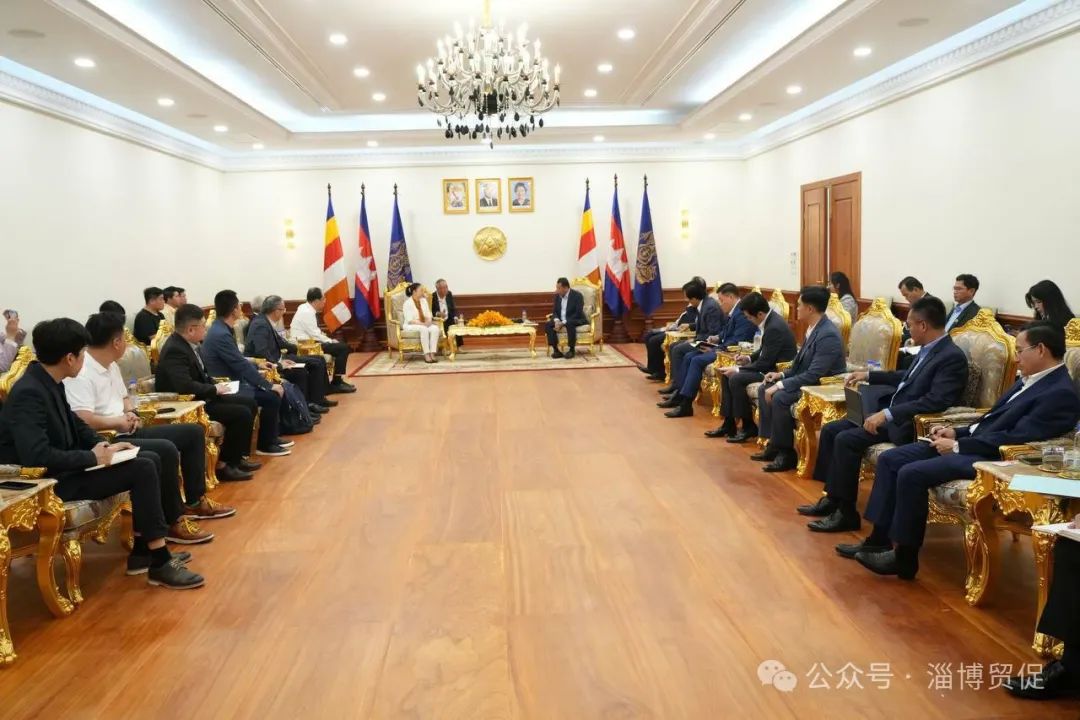 柬埔寨部长.jpg